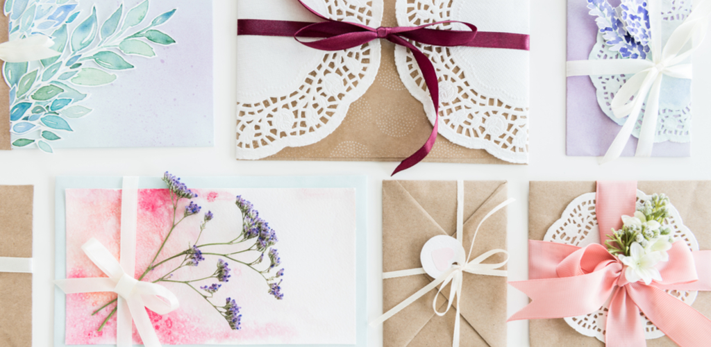 21 Tips to Make Your Own Invitations – Packaging Invitations and envelopes
