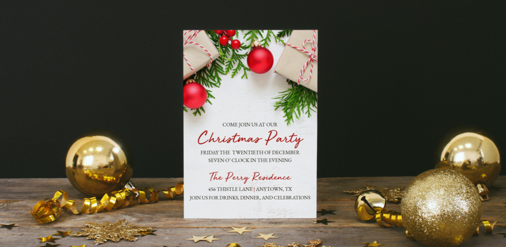 21 Tips to Make Your Own Invitations – Photography Holiday invitation mockup using photography