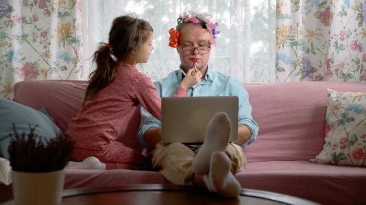 The Quarantine Footage of Everyday Life at Home We Love — Working from Home with Distractions