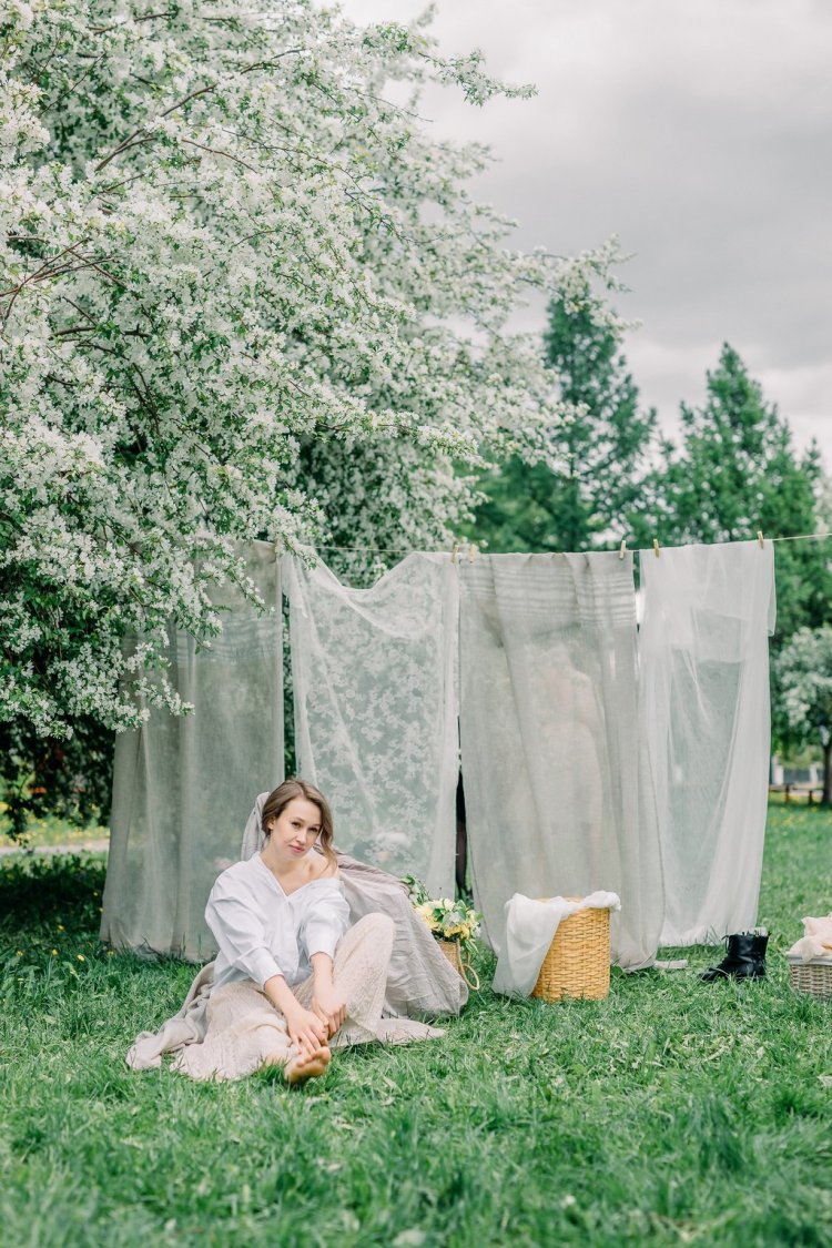 Incorporating Fabric Backdrops into Outdoor Portrait Photography
